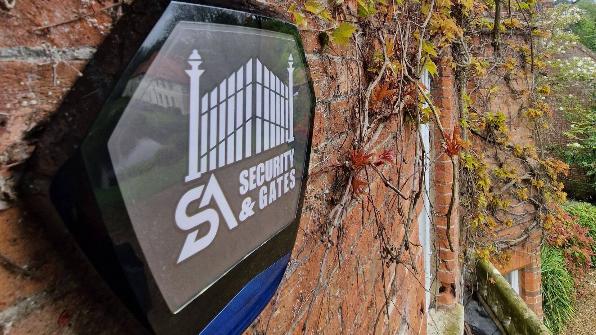sa-security-and-gates-sounder Security sounder on domestic property